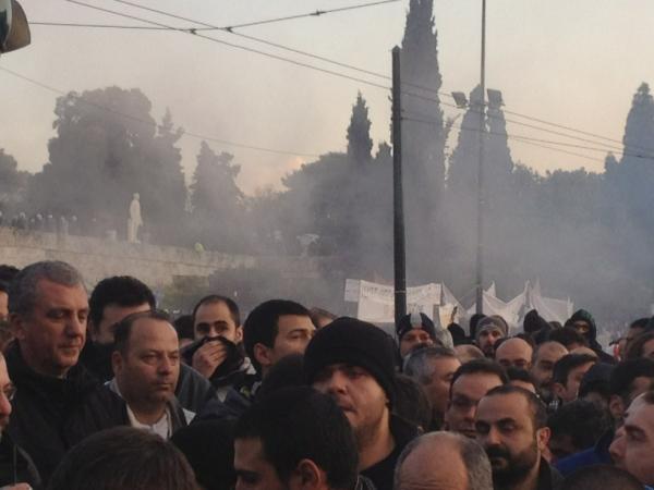 Ένταση στη Βουλή για τα επεισόδια