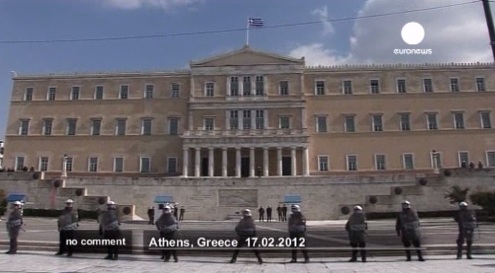 Ο πετροπόλεμος στο Σύνταγμα