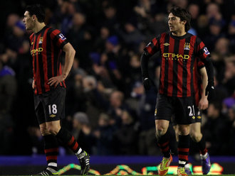 Χέρι χέρι οι δύο Μάντσεστερ