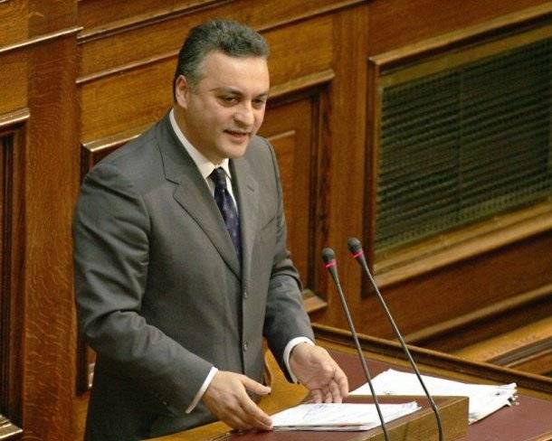 Στ’ άρματα!