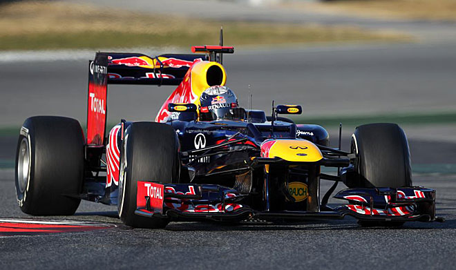 «Ζεσταίνουν» τις μηχανές