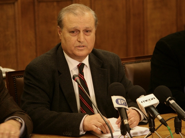 Τώρα:Μαζεύουν υπογραφές