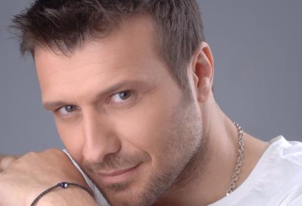 Ο Πλούταρχος… παρουσιαστής;