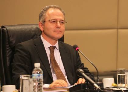 «Απαιτεί θυσίες το ευρώ»