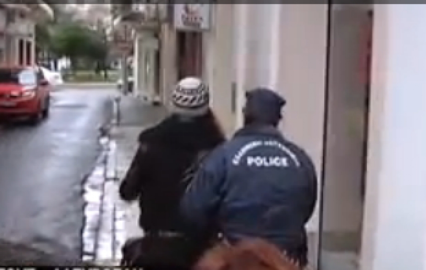 Η γυναίκα που αλεύρωσε….