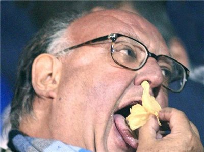 Ο Πάγκαλος έφαγε πριν την κ.ο. Πήρε δυνάμεις