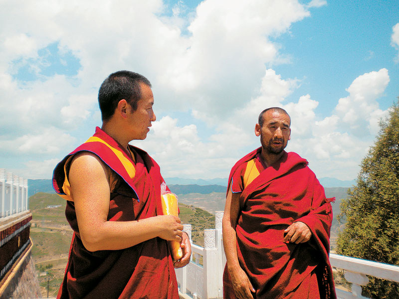 Δύο νεκροί, ένας αυτοπυρπολύθηκε