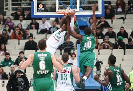 Live: ΟΥΝΙΞ – ΠΑΟ 48-52 (30’)