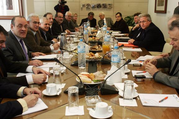 Σύσκεψη για τους μισθούς μας