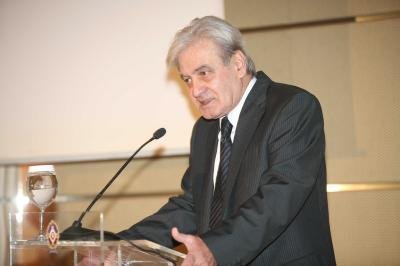 Σήμερα κηδεύεται ο Νίκος Απέργης