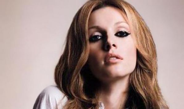 Πόσο κοστίζουν οι γόβες της Τάμτα;