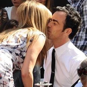 Το επίσημο φιλί!