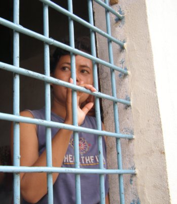 Συνέλαβαν ανήλικους