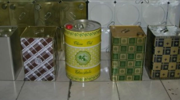 Τα λεφτά του τενεκέ