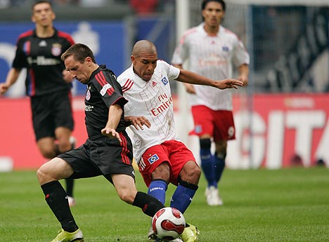 Μόνη πρώτη η Ντόρτμουντ