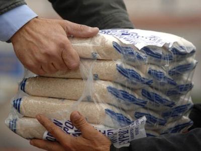 Ζητούν δωρεάν τρόφιμα