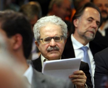 “Ο Παπανδρέου δεν είναι οικονομολόγος”