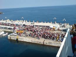 Οι Ικαριώτες καταγγέλλουν