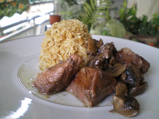 Eίδε φαγητό και… κατουρήθηκε