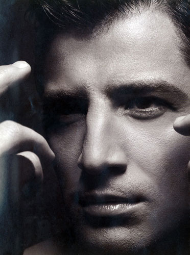 Η λατρεία του Σάκη…