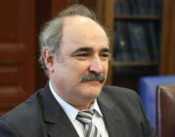 210 5200406 ακούει κανείς!