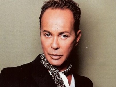 O Λάκης Γαβαλάς… επέστρεψε