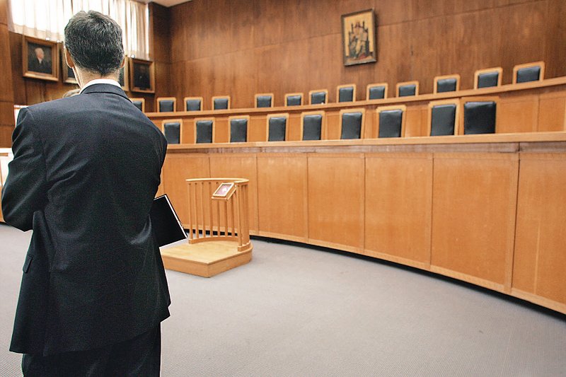 Απεργούν οι δικηγόροι