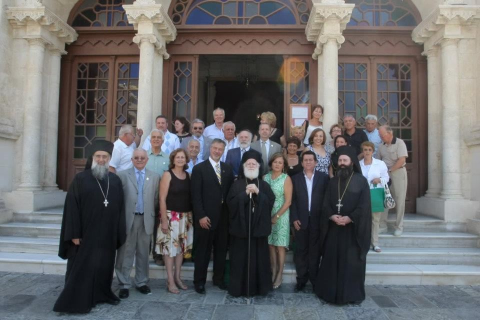 Γέφυρα αγάπης από τους Ομογενείς