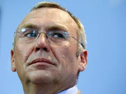 “Παίζουν με τη φωτιά”