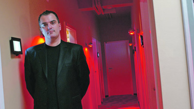 Οίκος ανοχής για άστεγους!