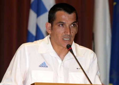 «Παρέδωσα κι εγώ τις πινακίδες»