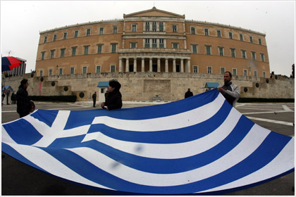 Τώρα-Ηρεμία στο Σύνταγμα