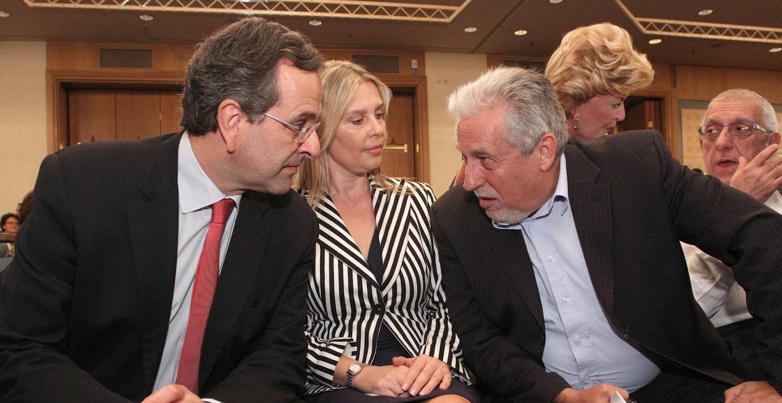 ΤΩΡΑ-Γαλάζια Ανταρσία σε εξέλιξη