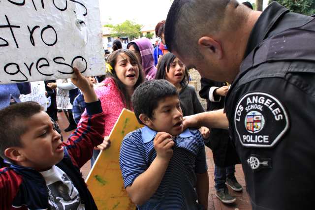 Συλλήψεις για κακοποίηση ανηλίκων