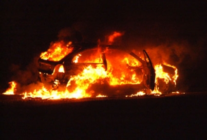 Λαμπάδιασε αυτοκίνητο στα Εξάρχεια