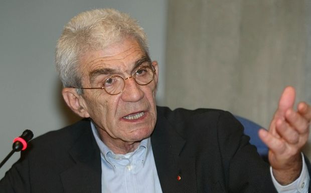 Εκτός δημαρχείου η συνεδρίαση