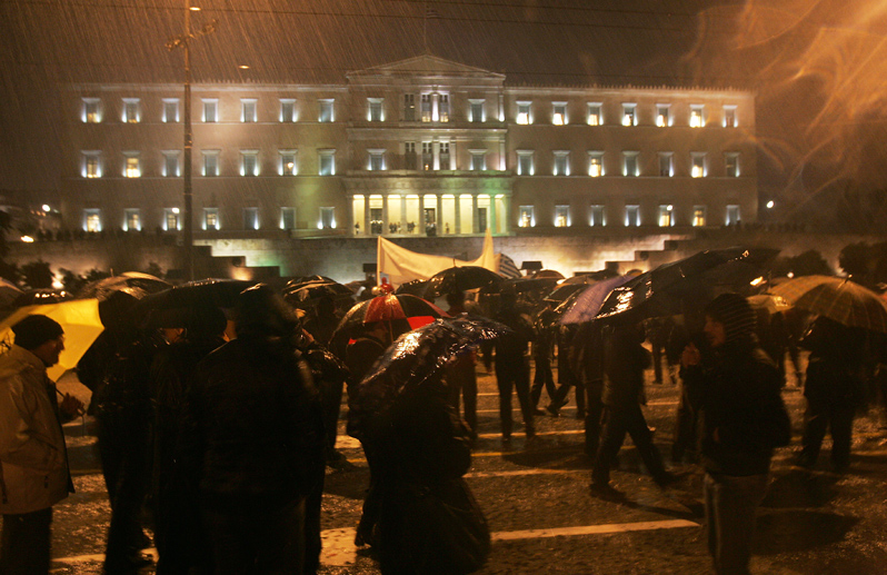 Τώρα- Έληξε η πορεία