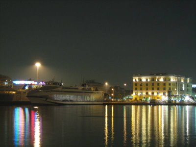 Φεύγουν τα πλοία