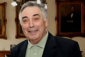 Απειλεί με μήνυση ο Πελεγρίνης