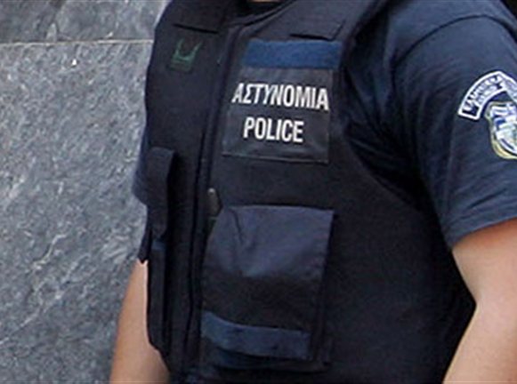 Συγκεντρωμένοι στη ΓΑΔΑ