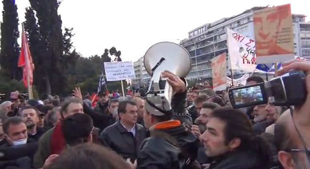 Μίκης-Λίγο πριν την επίθεση