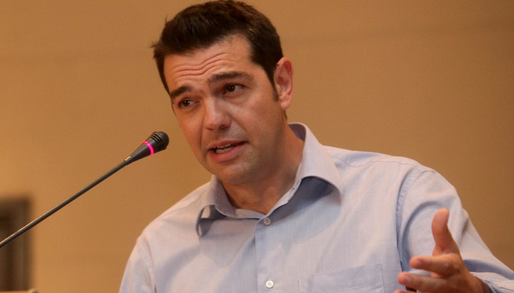 “Μας οδηγούν στη χρεωκοπία”