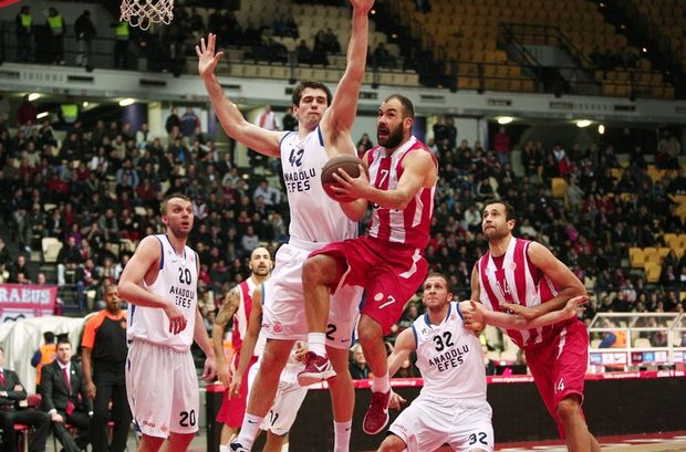 Το θρίλερ «βάφτηκε» κόκκινο