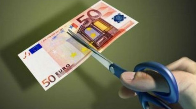 Ο Μάρτης γδέρνει τους μισθούς