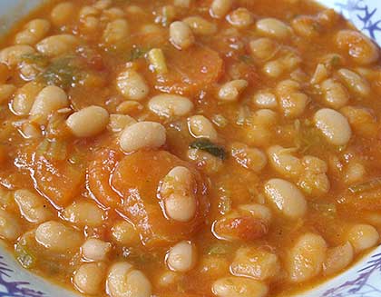 Διαμαρτυρία με… φασολάδα