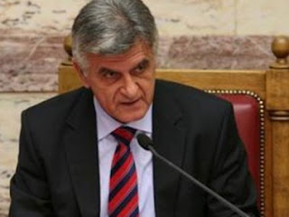 Τους πέταξε το μνημόνιο!