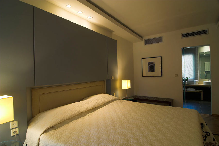 Έρχονται λουκέτα