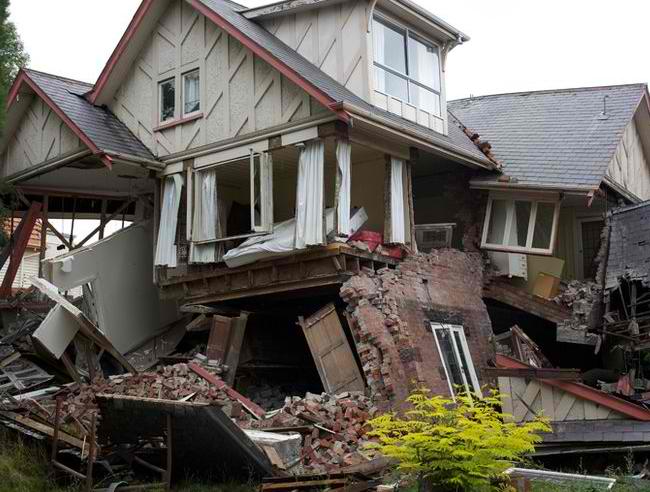 Στους 43 οι νεκροί στις Φιλιππίνες