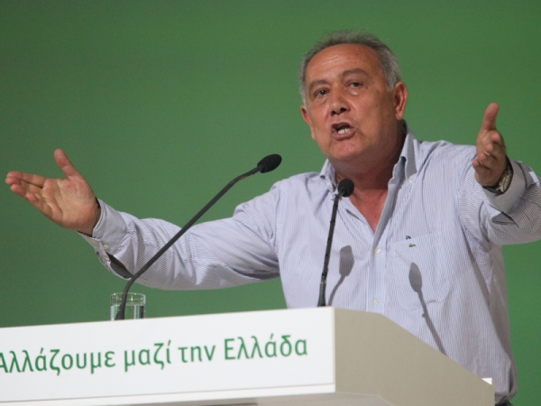 “Γίναμε κουρελόχαρτα της ιστορίας”