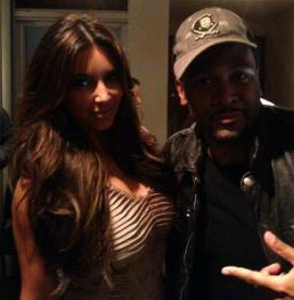 Η Kardashian ξανά στο στούντιο